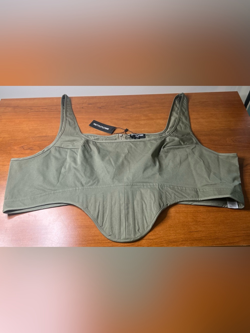 NWT PrettyLittleThing Plus Olive Green Corset Style Top (Plus Size 22)